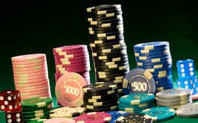 Dealer Live Baccarat di studio pahlawan slot
